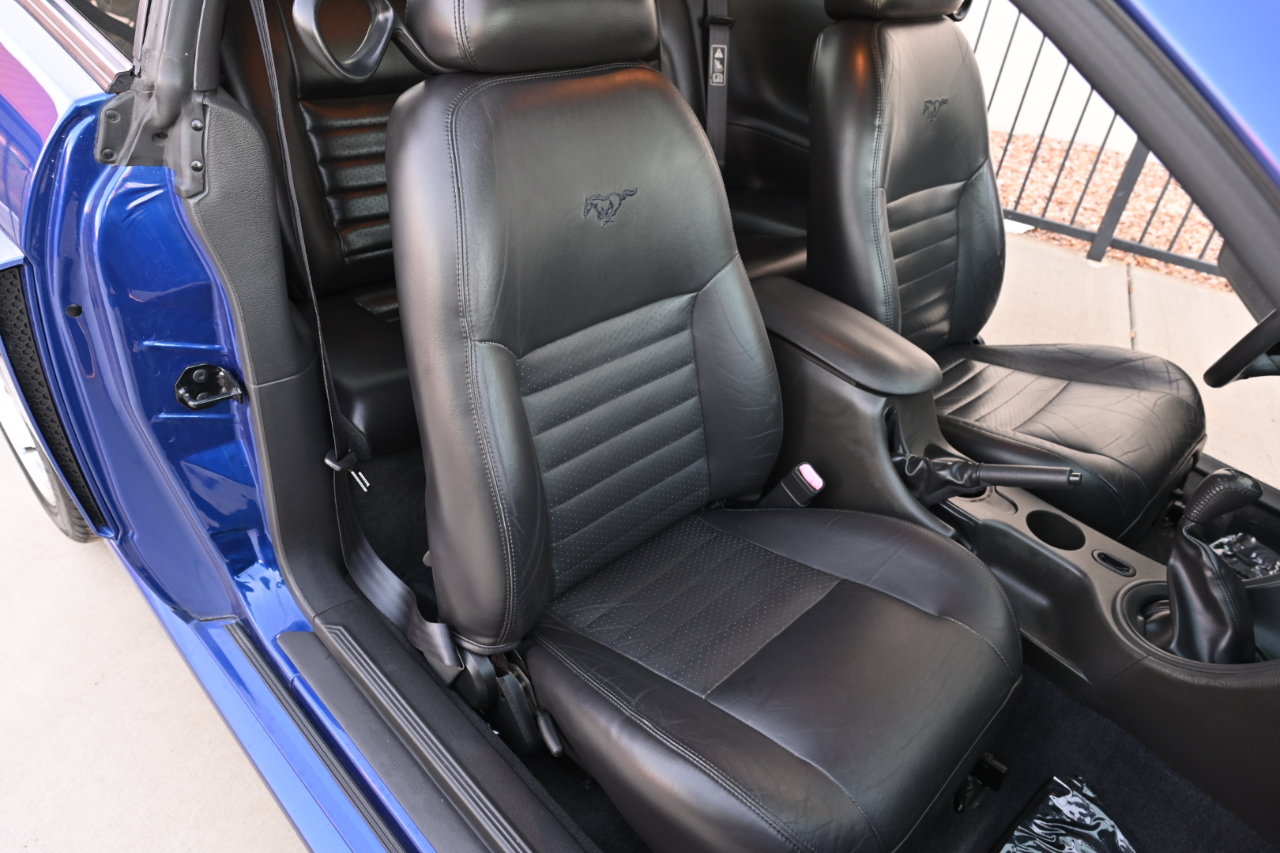 Ford Mustang GT Premium Coupe 2002 Ford Mustang GT Premium Coupe 2002