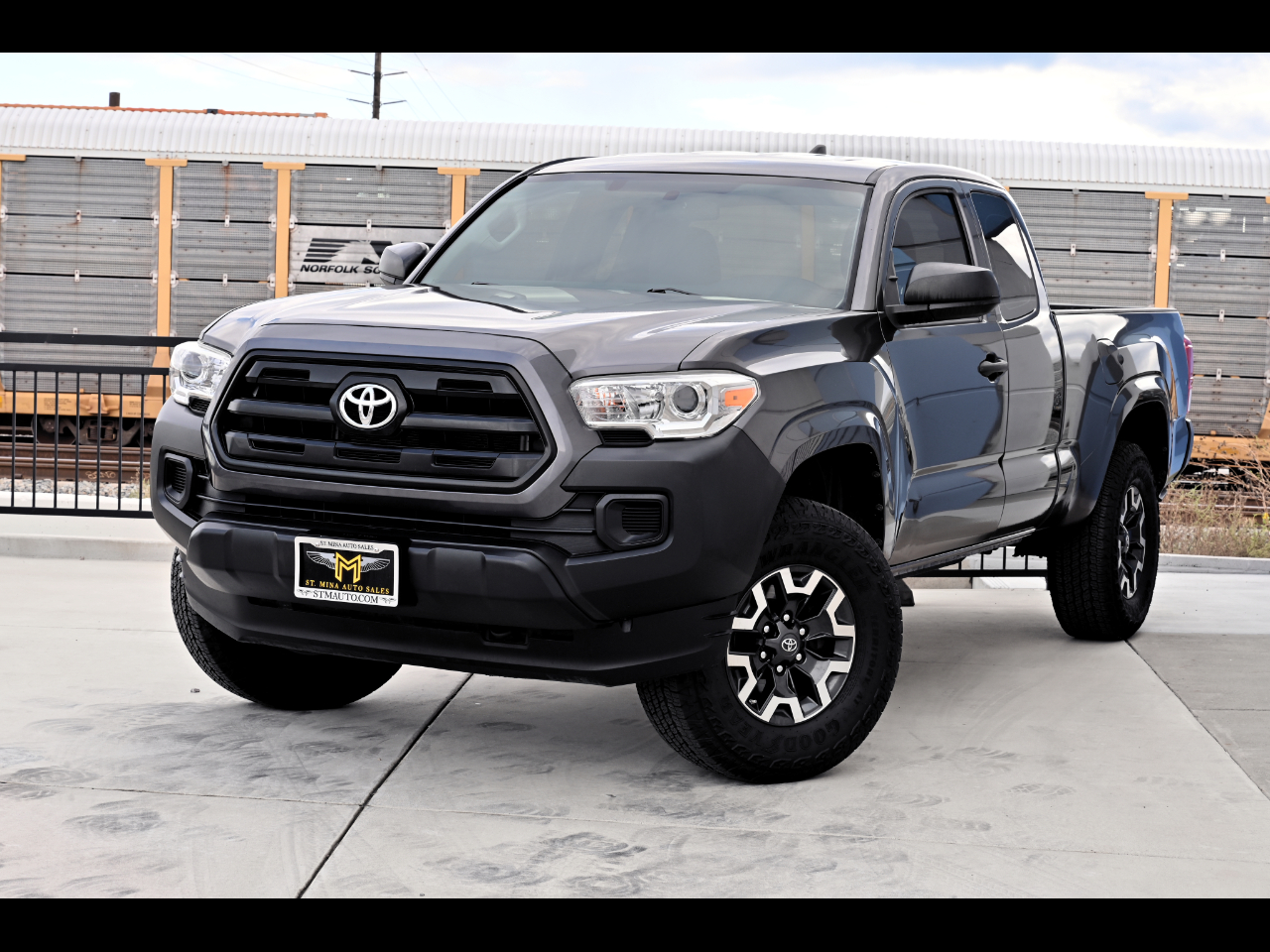 2017 Toyota Tacoma SR Access Cab 6' Bed I4 4x4 MT