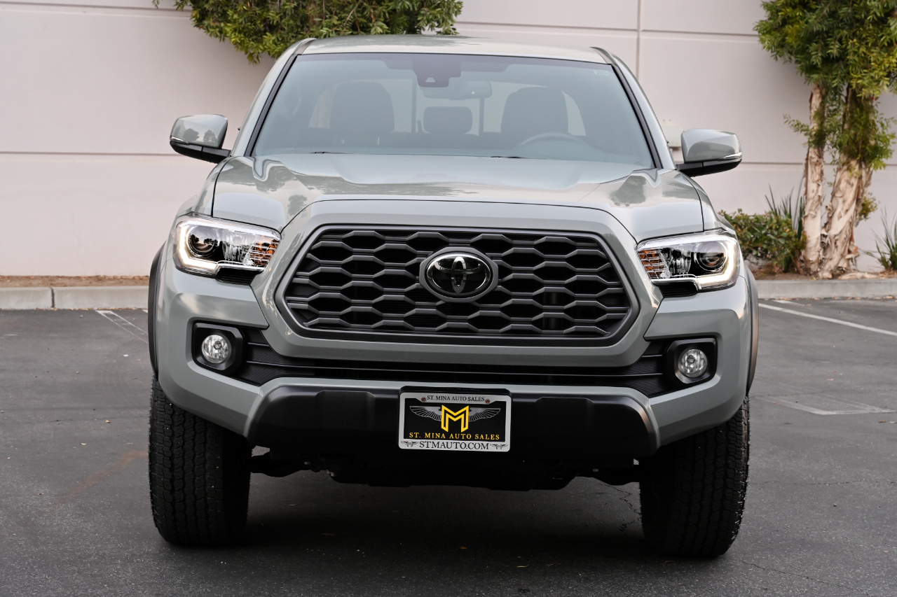 Toyota Tacoma 4WD  2023