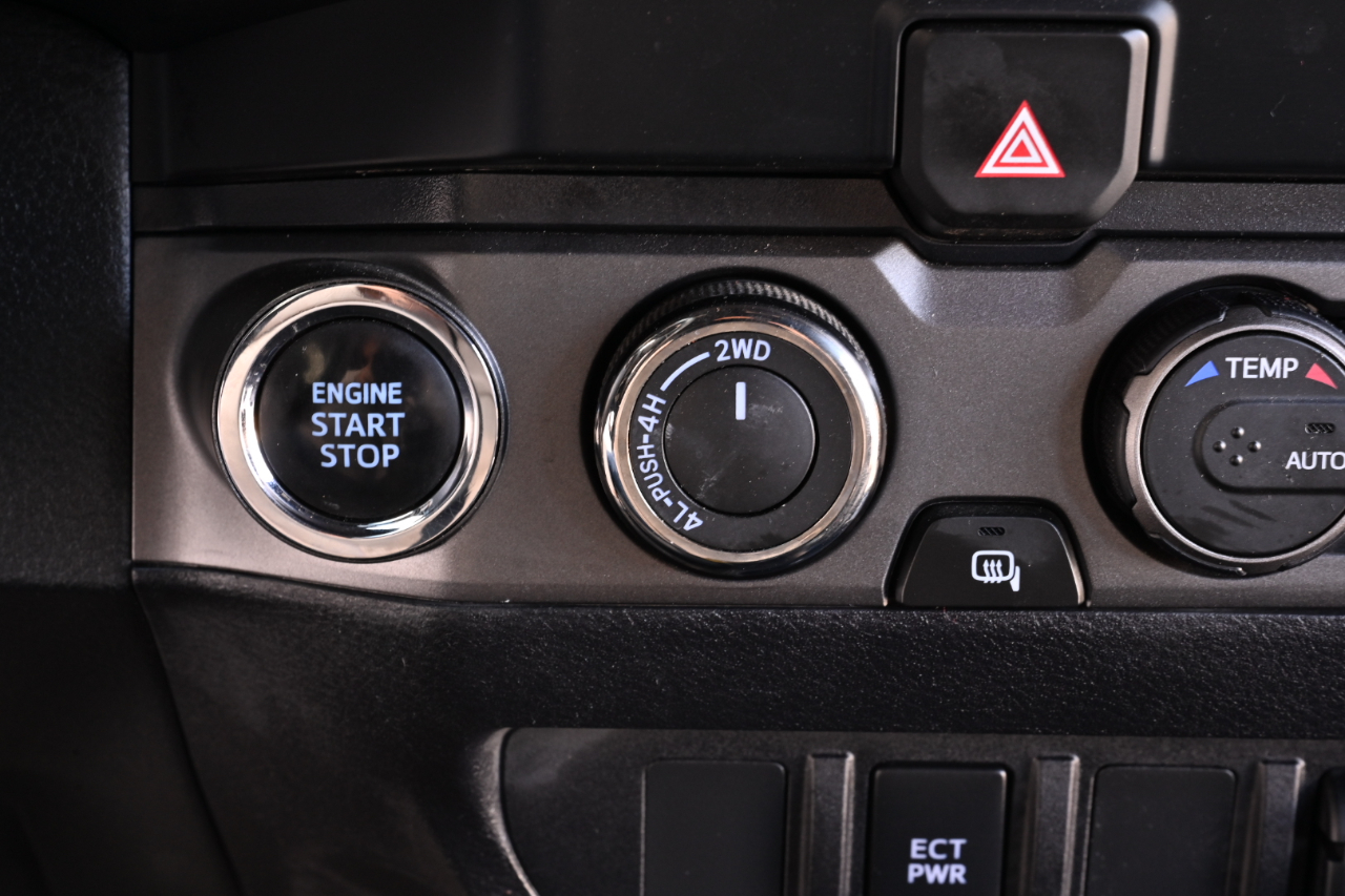 Toyota Tacoma 4WD  2023