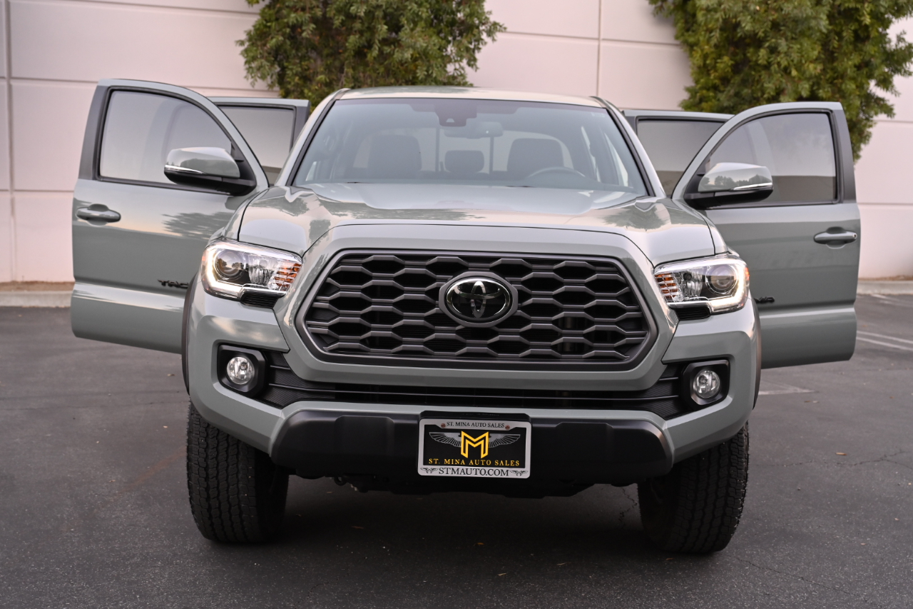 Toyota Tacoma 4WD  2023