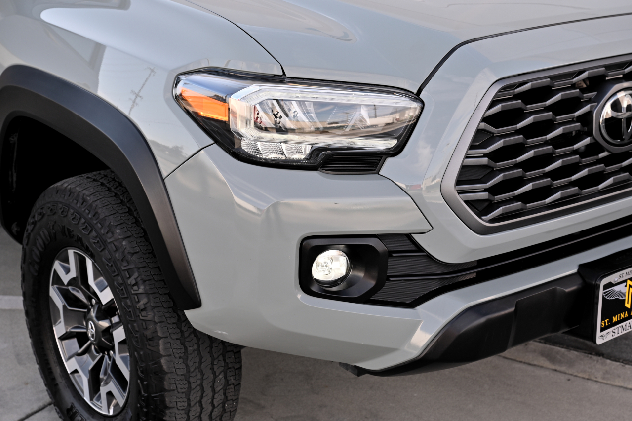 Toyota Tacoma 4WD  2023