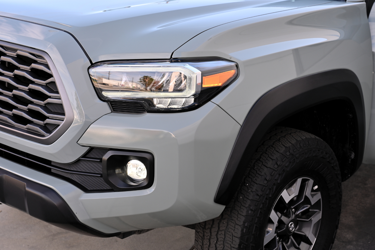 Toyota Tacoma 4WD  2023