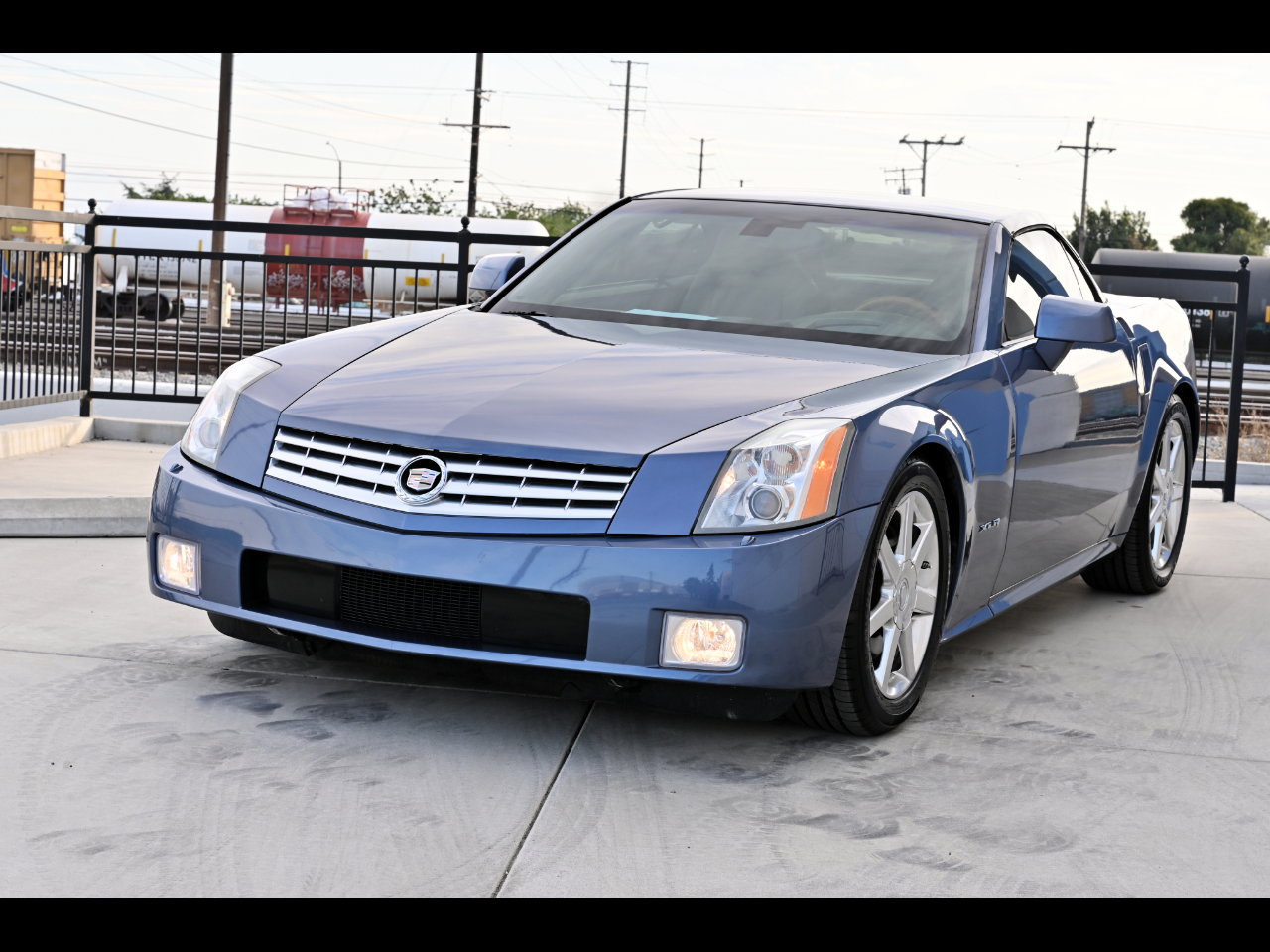 2005 Cadillac XLR 2dr Convertible