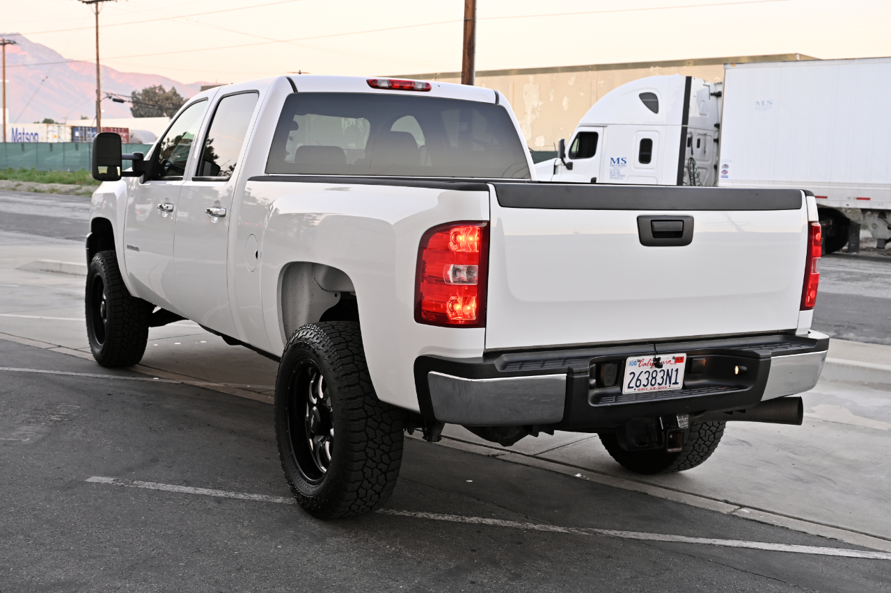 Chevrolet Silverado 2500HD 4WD Crew Cab 153.7" LT 2014