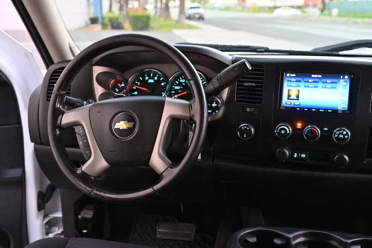 Chevrolet Silverado 2500HD 4WD Crew Cab 153.7" LT 2014