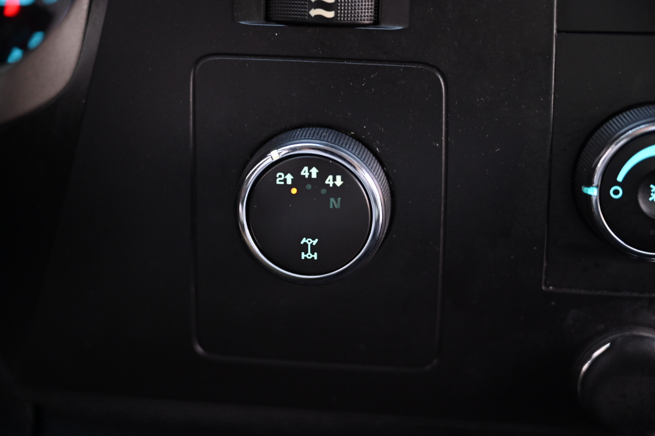 Chevrolet Silverado 2500HD 4WD Crew Cab 153.7" LT 2014