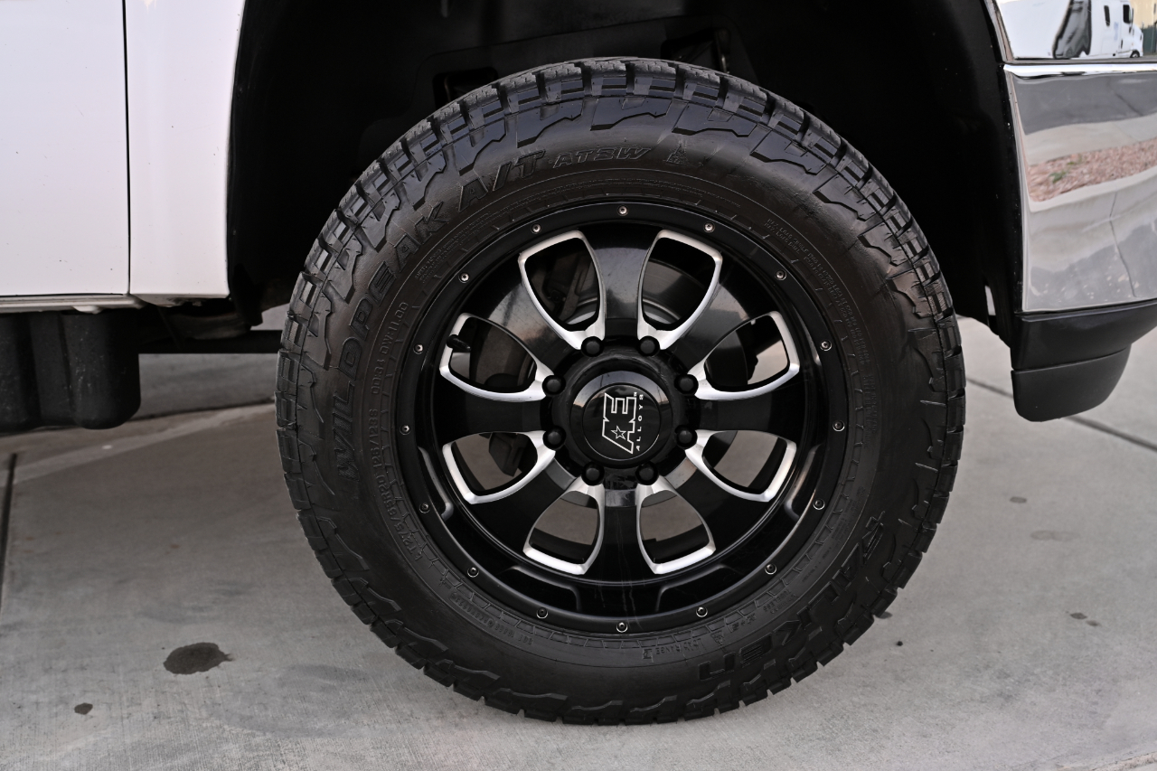 Chevrolet Silverado 2500HD 4WD Crew Cab 153.7" LT 2014