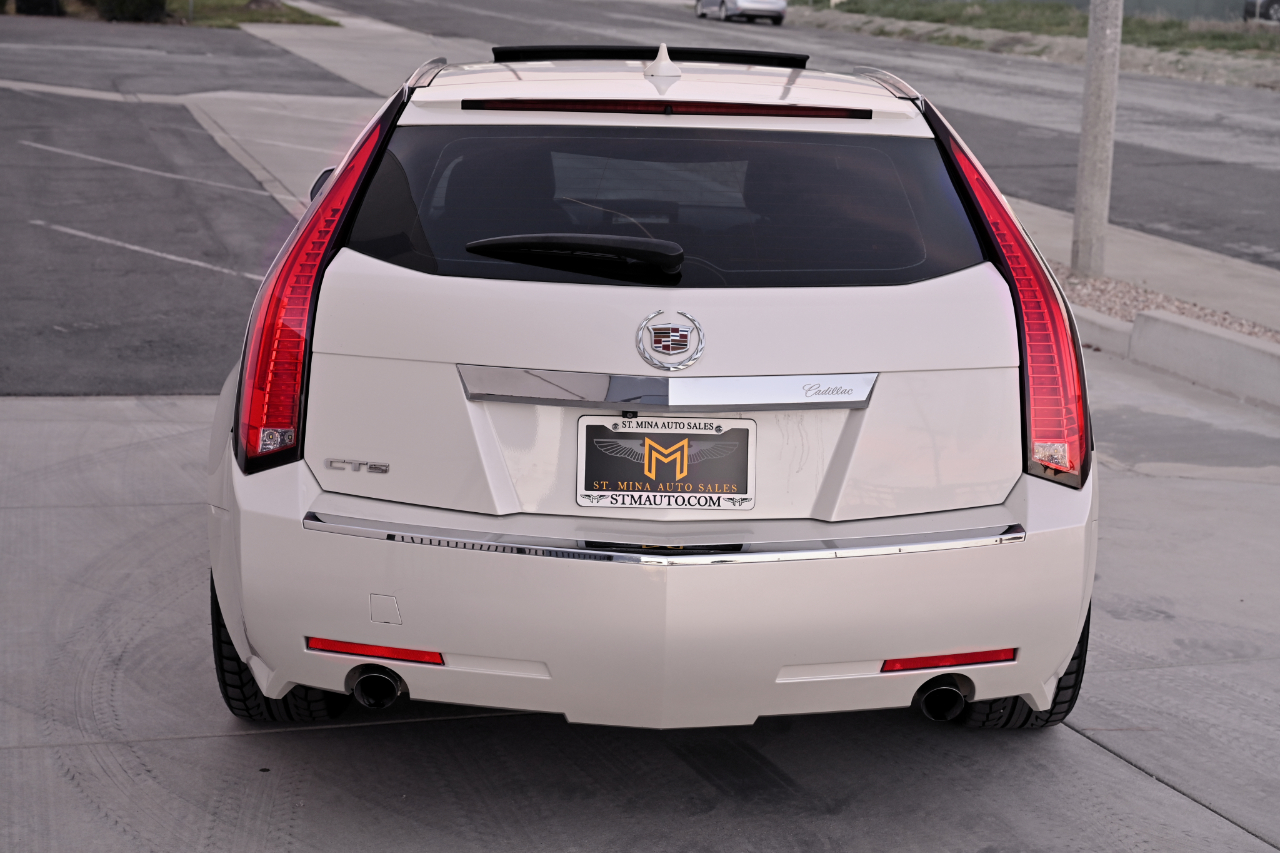 Cadillac CTS Wagon  2012