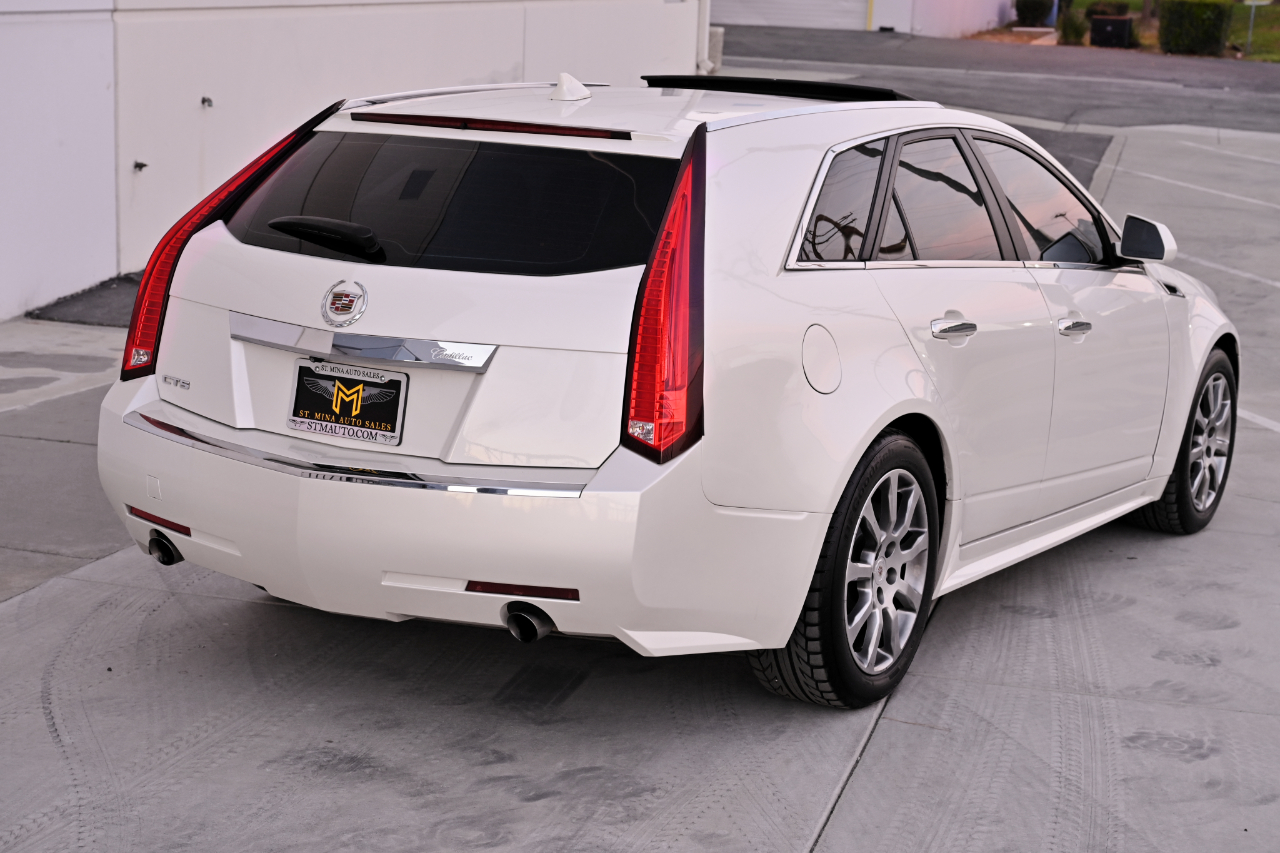 Cadillac CTS Wagon  2012
