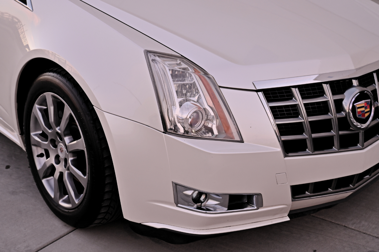 Cadillac CTS Wagon  2012