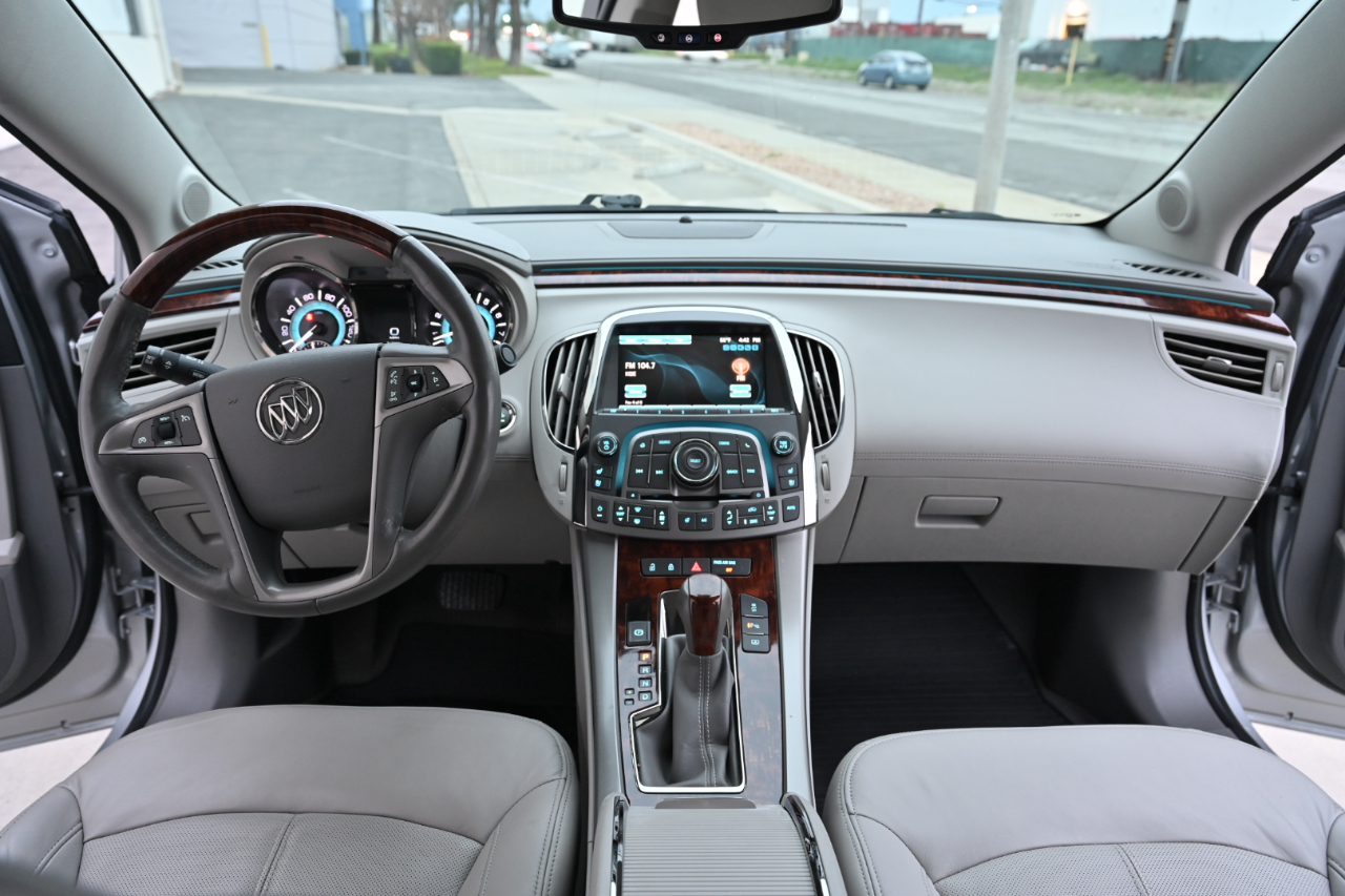 Buick LaCrosse  2013