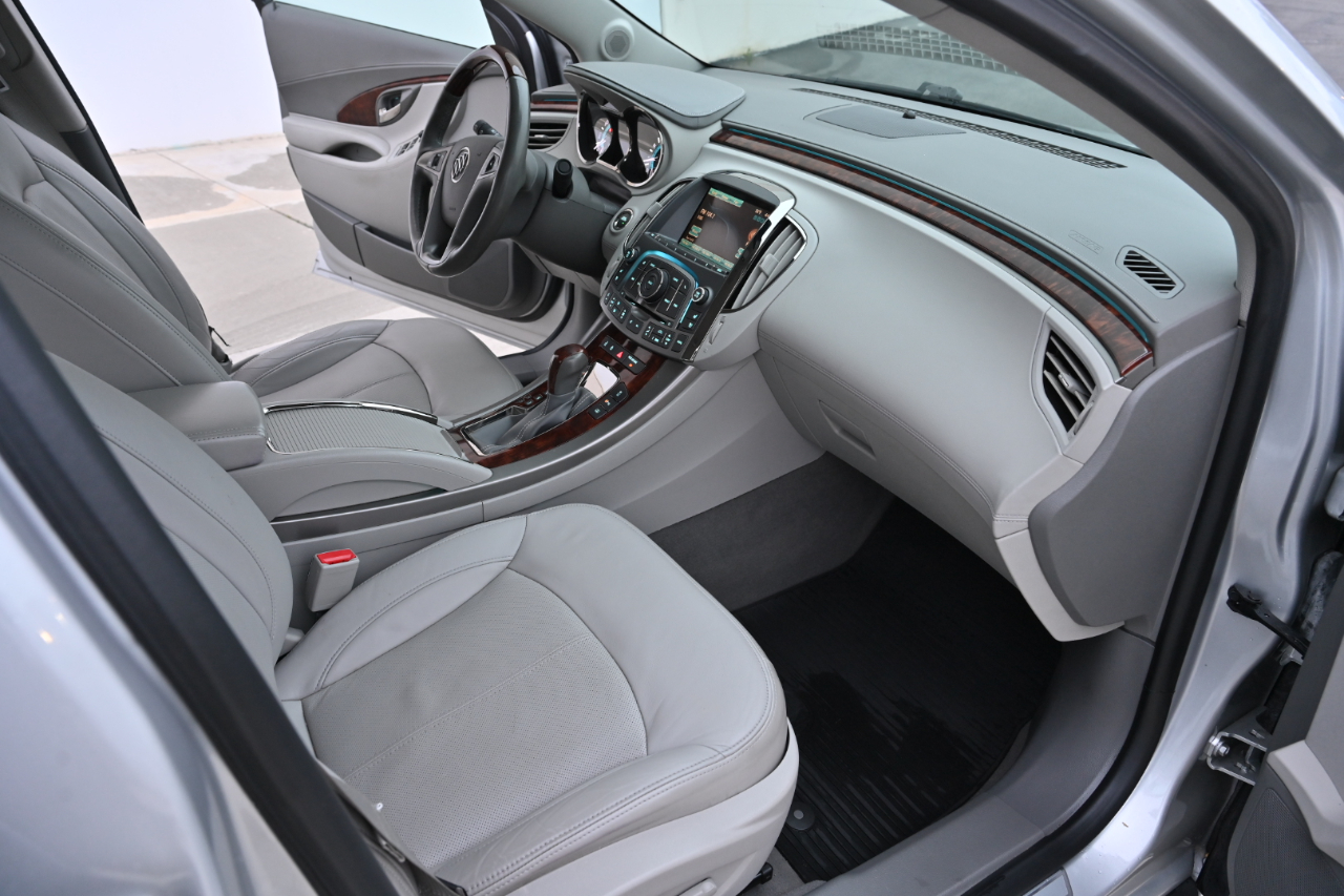 Buick LaCrosse  2013