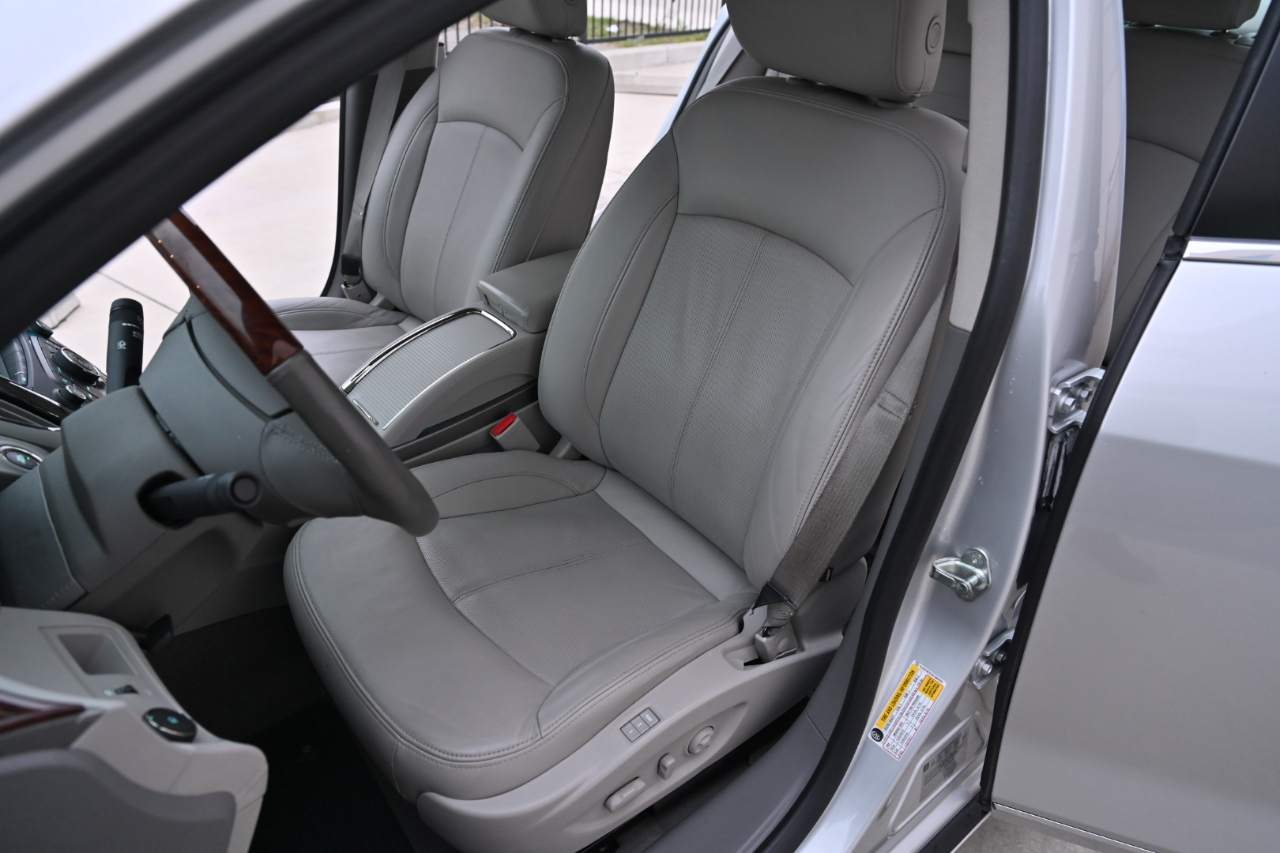 Buick LaCrosse  2013