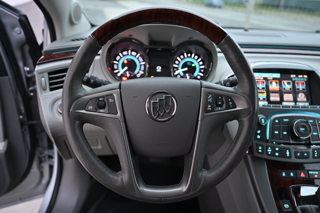 Buick LaCrosse  2013