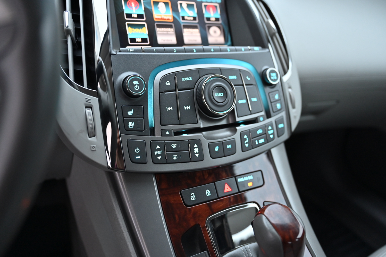 Buick LaCrosse  2013