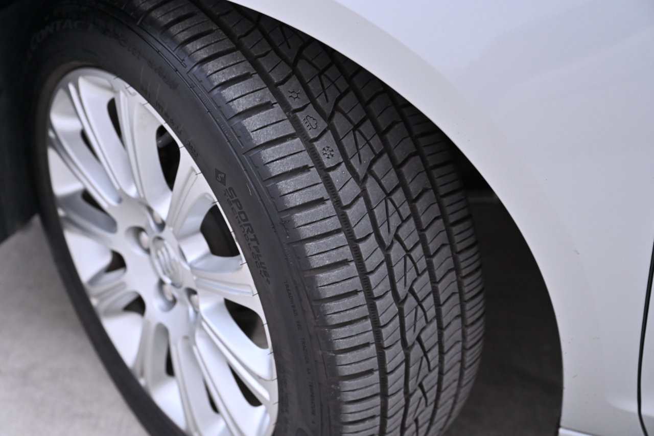 Buick LaCrosse  2013