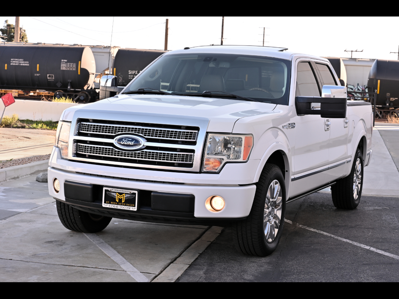 2009 Ford F-150 2WD SuperCrew 145" Platinum