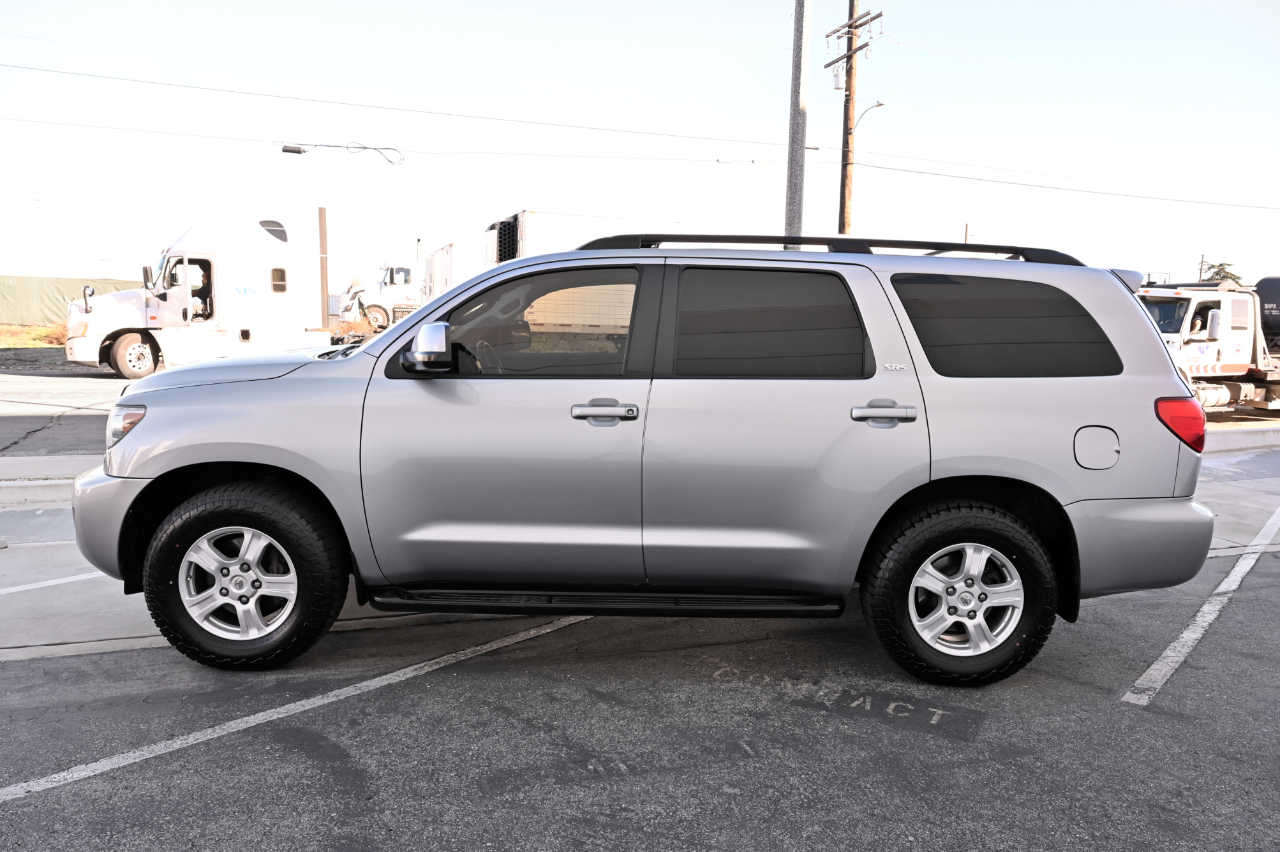 Toyota Sequoia  2011