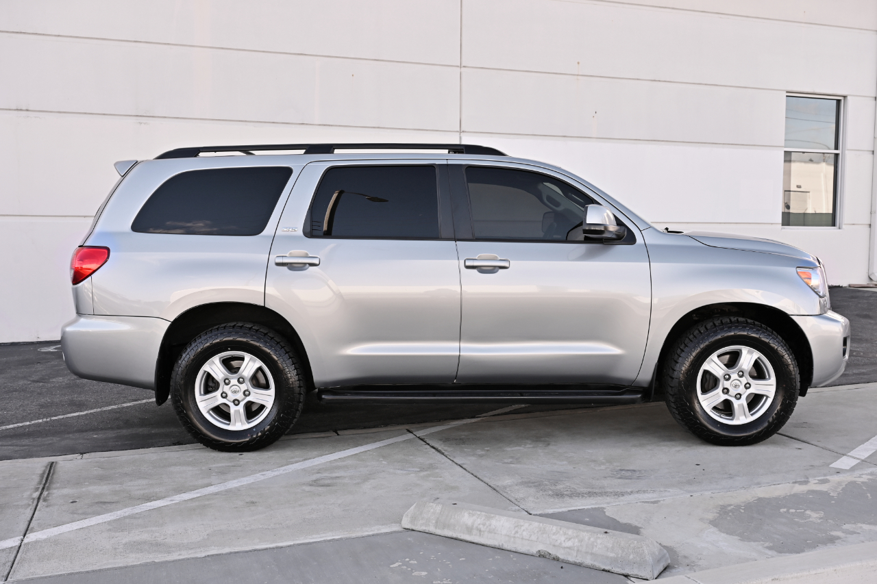 Toyota Sequoia  2011