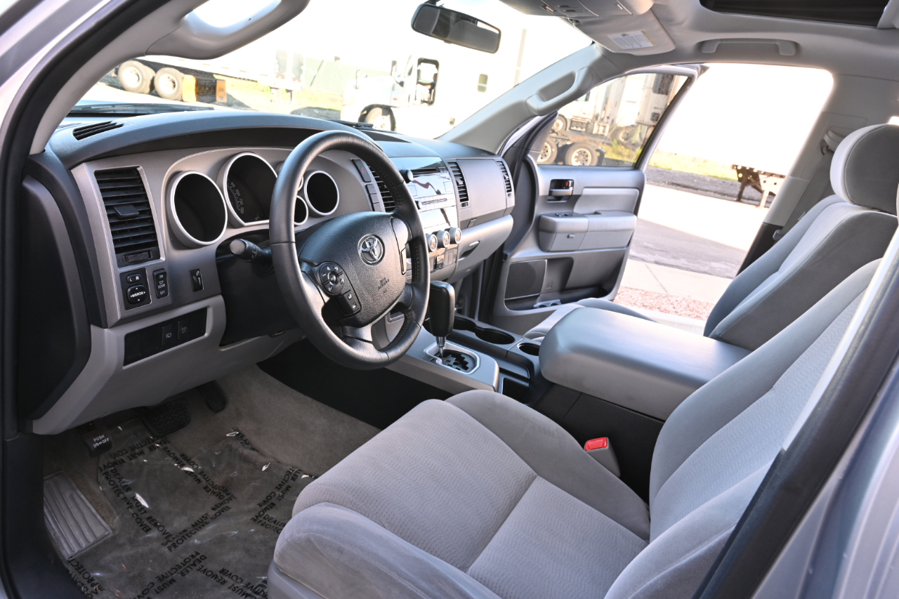 Toyota Sequoia  2011