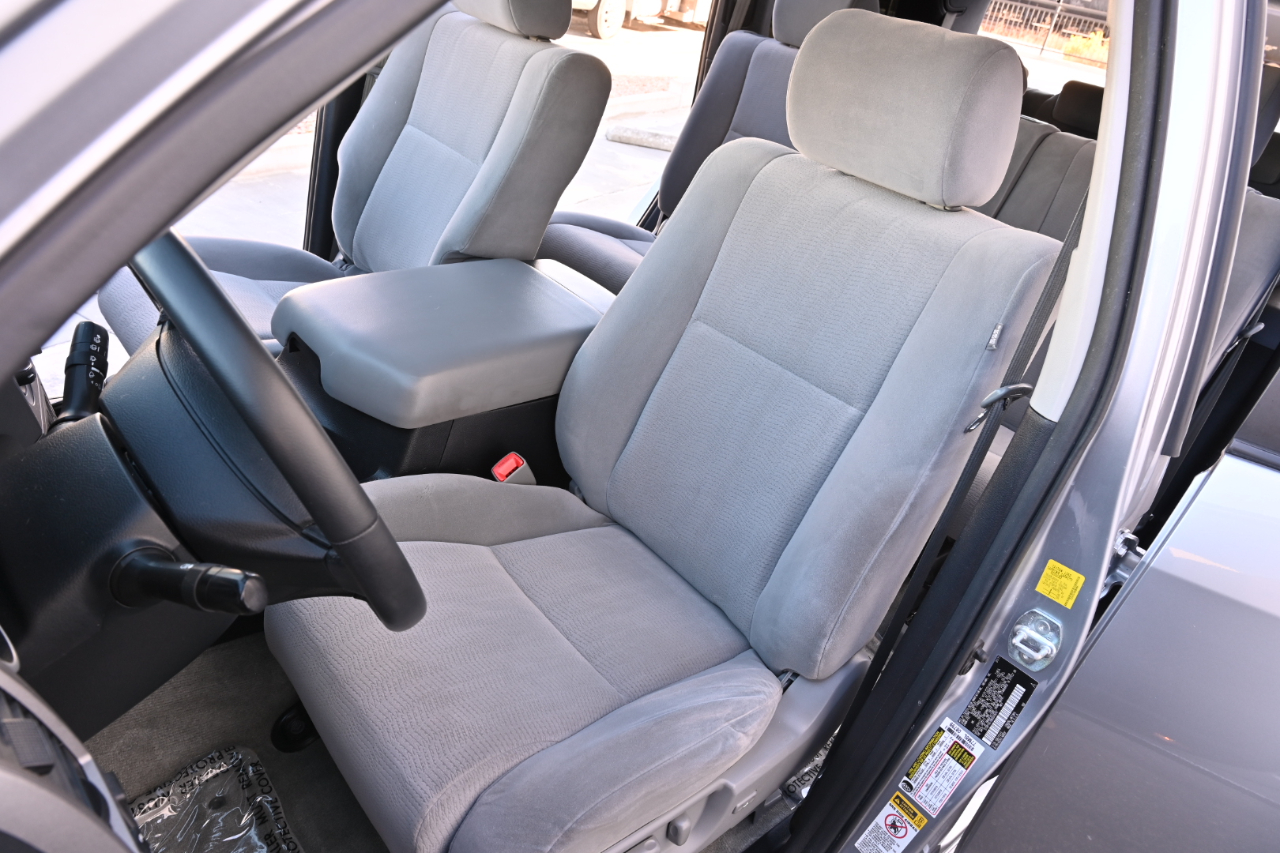 Toyota Sequoia  2011