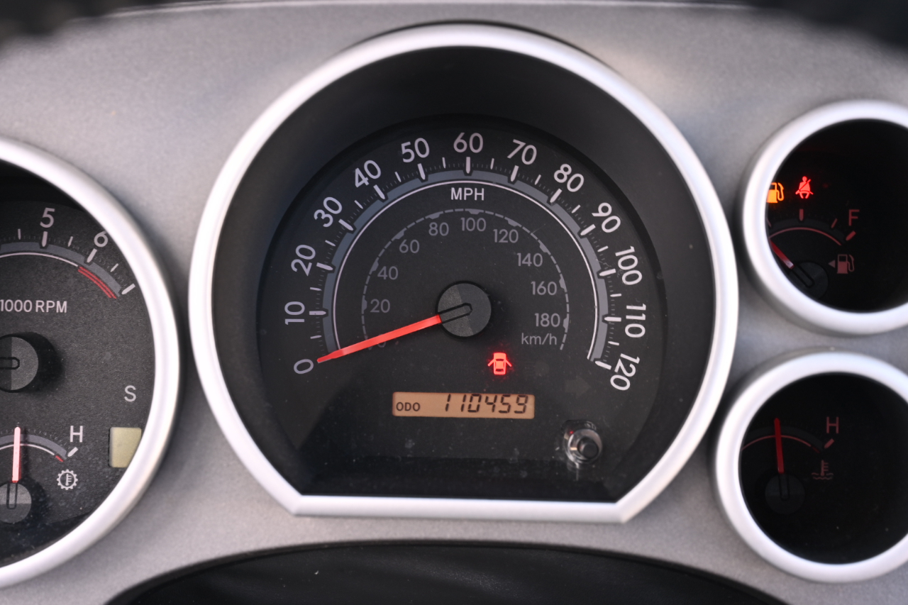 Toyota Sequoia  2011