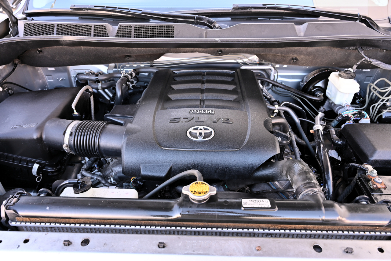 Toyota Sequoia  2011