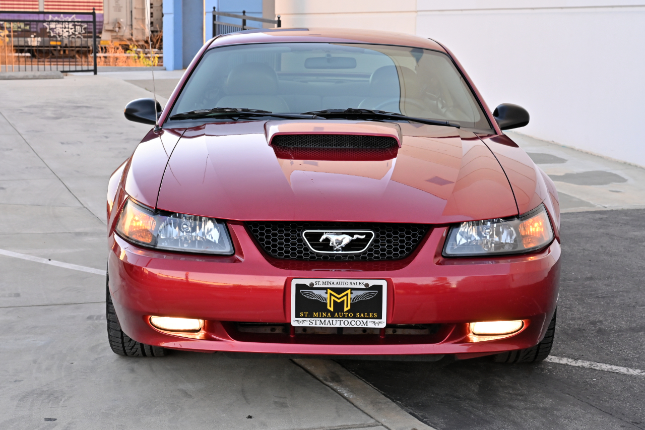 Ford Mustang Premium Coupe 2004