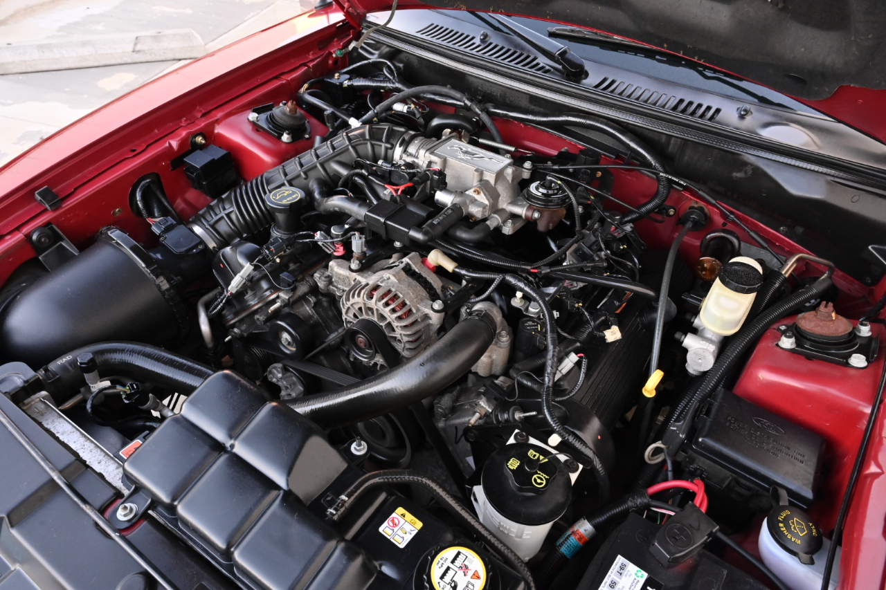 Ford Mustang Premium Coupe 2004