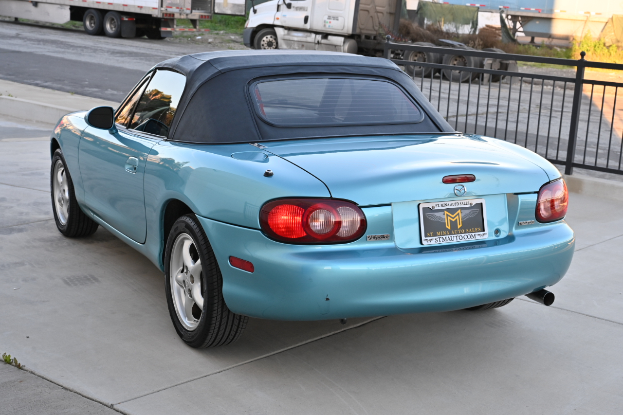 Mazda MX-5 Miata  2002