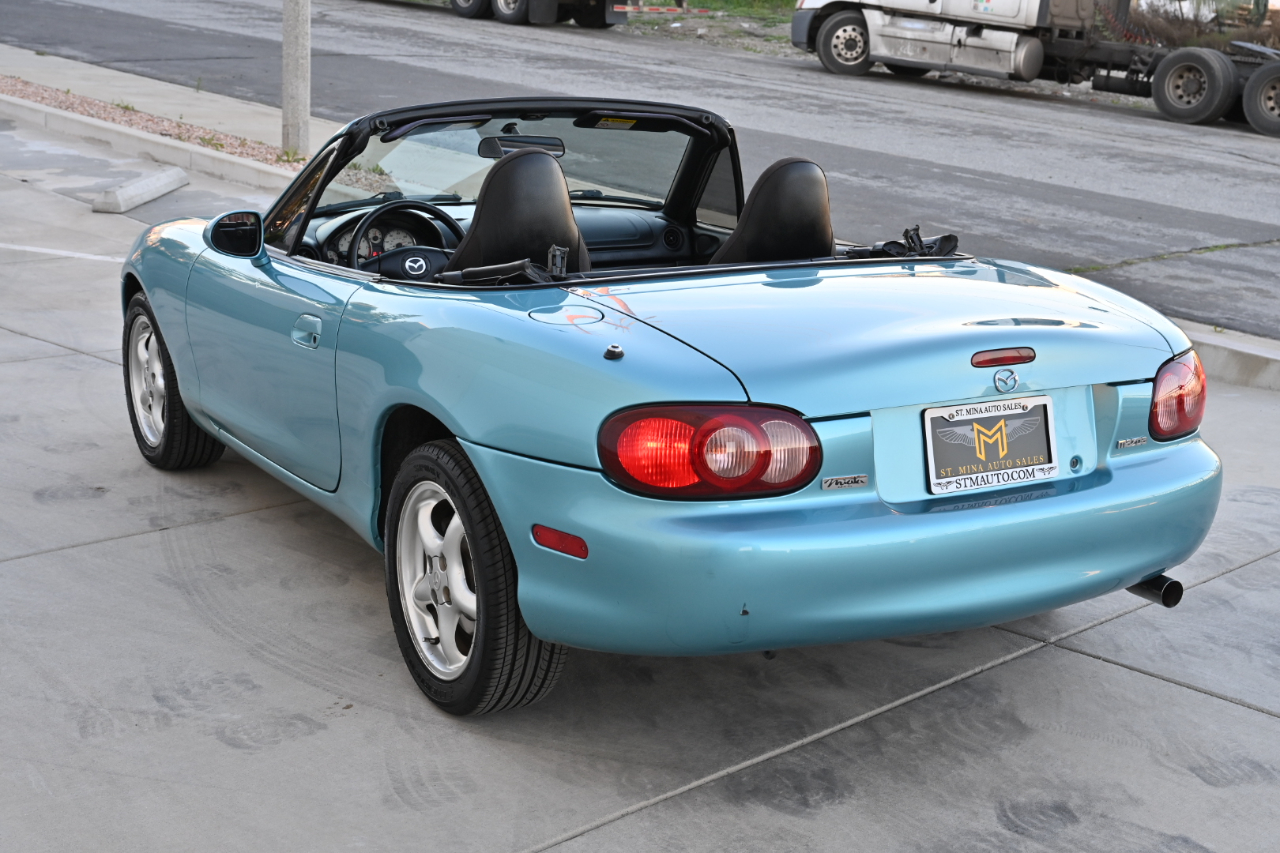 Mazda MX-5 Miata  2002