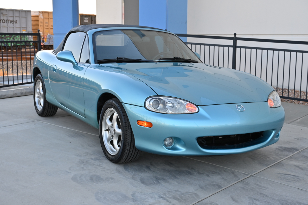 Mazda MX-5 Miata  2002