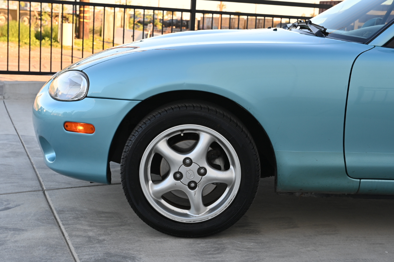 Mazda MX-5 Miata  2002