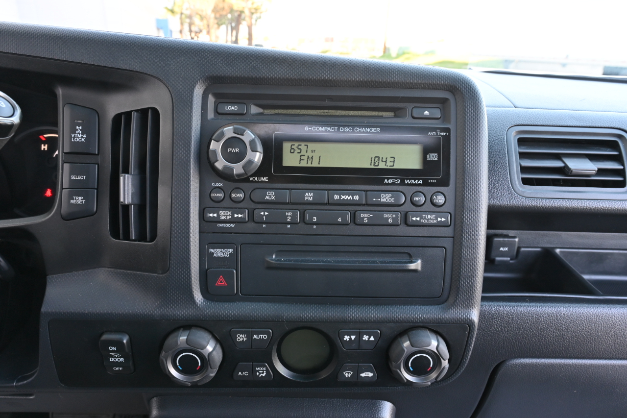 Honda Ridgeline 4WD Crew Cab RTL 2011