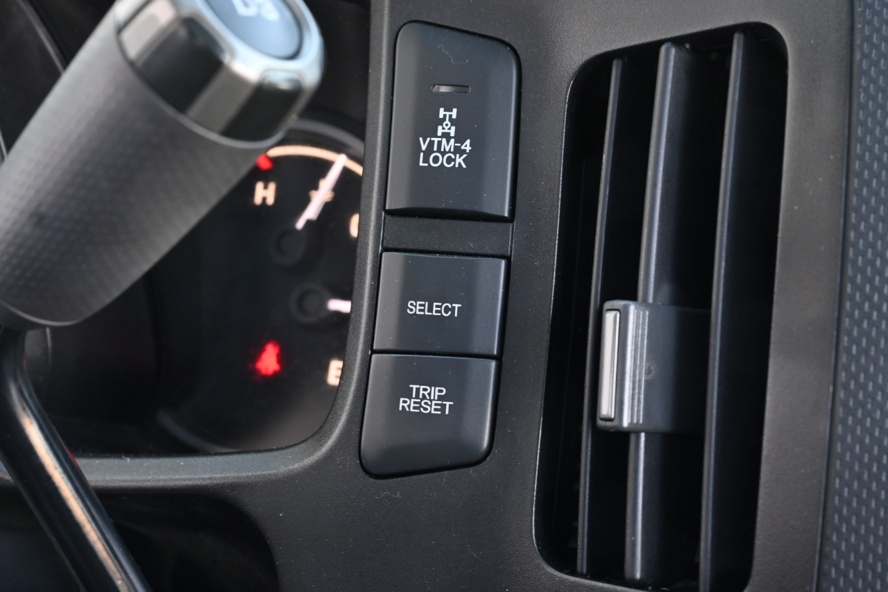 Honda Ridgeline 4WD Crew Cab RTL 2011