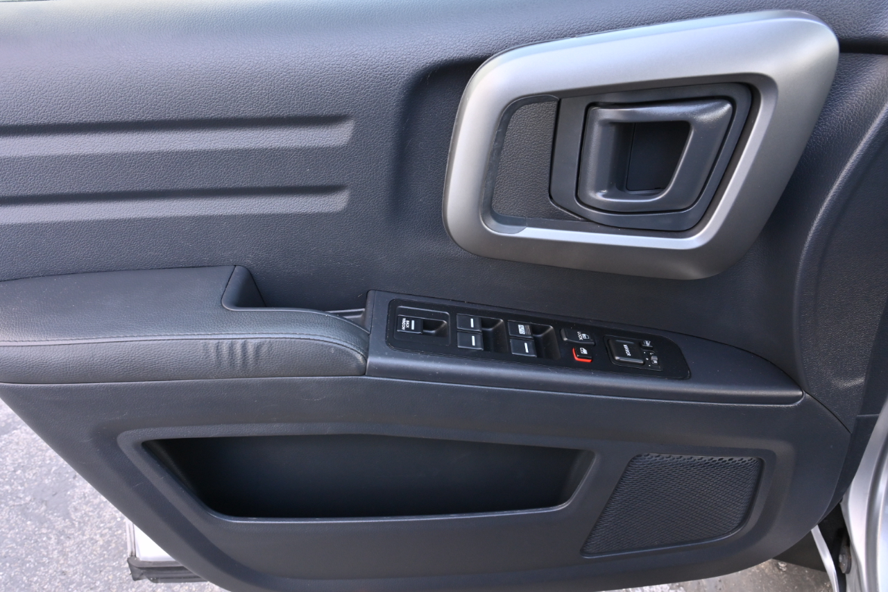 Honda Ridgeline 4WD Crew Cab RTL 2011