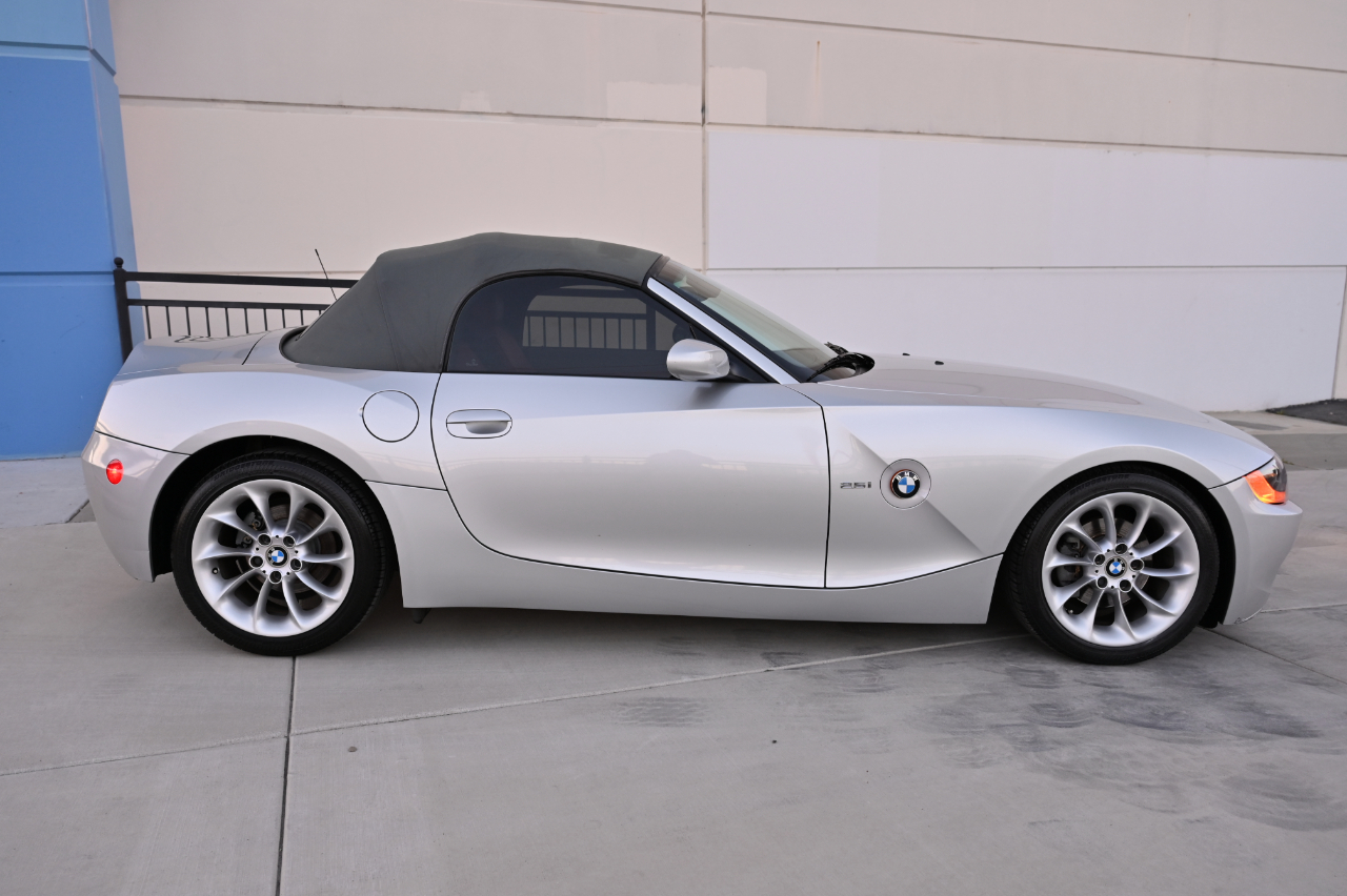 BMW Z4  2003