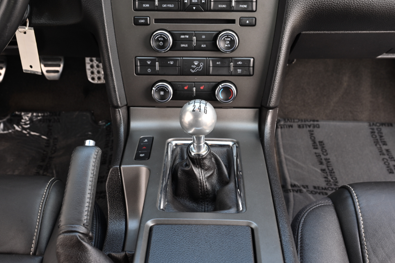 Ford Mustang GT Premium Coupe 2013