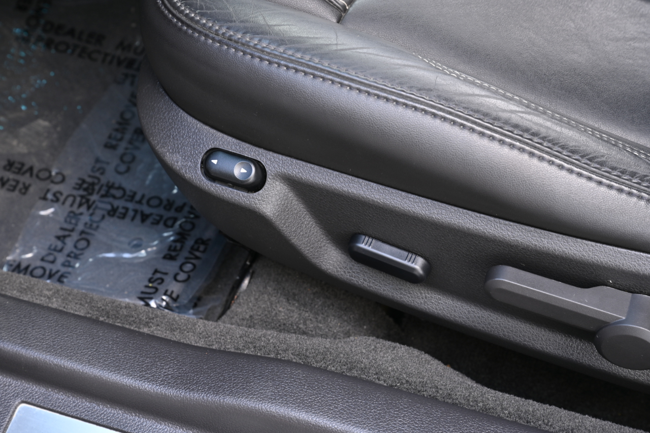 Ford Mustang GT Premium Coupe 2013