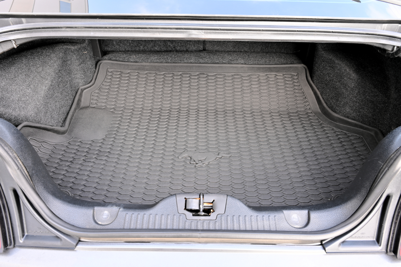 Ford Mustang GT Premium Coupe 2013