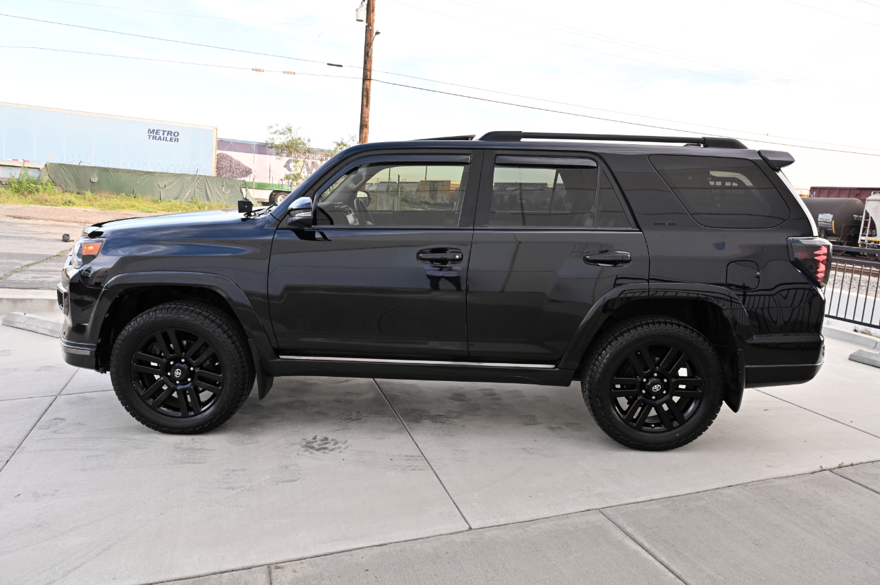 Toyota 4Runner Nightshade 4WD 2020