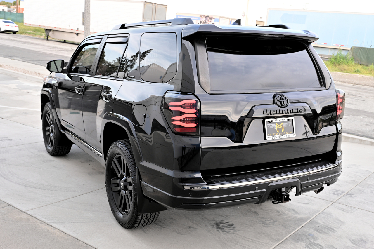 Toyota 4Runner Nightshade 4WD 2020