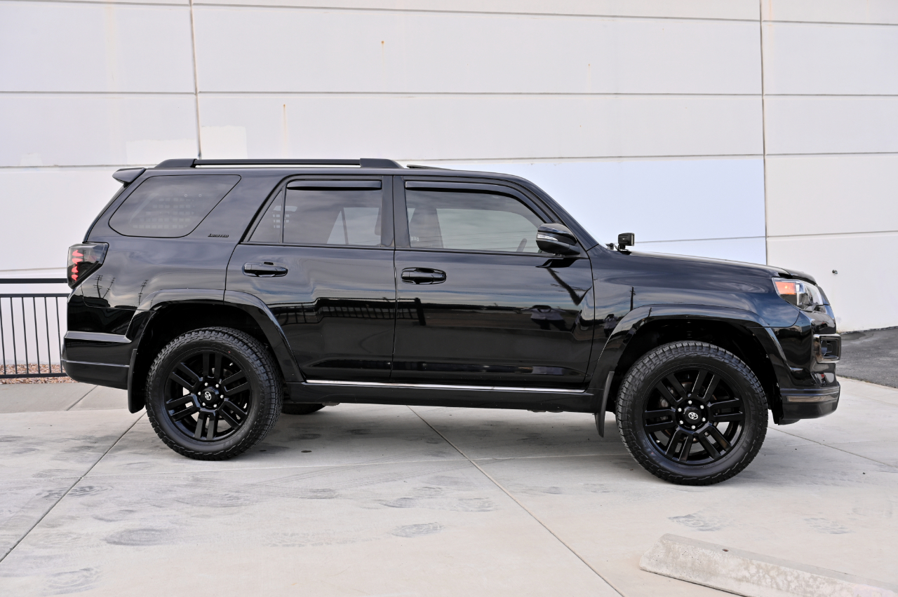 Toyota 4Runner Nightshade 4WD 2020