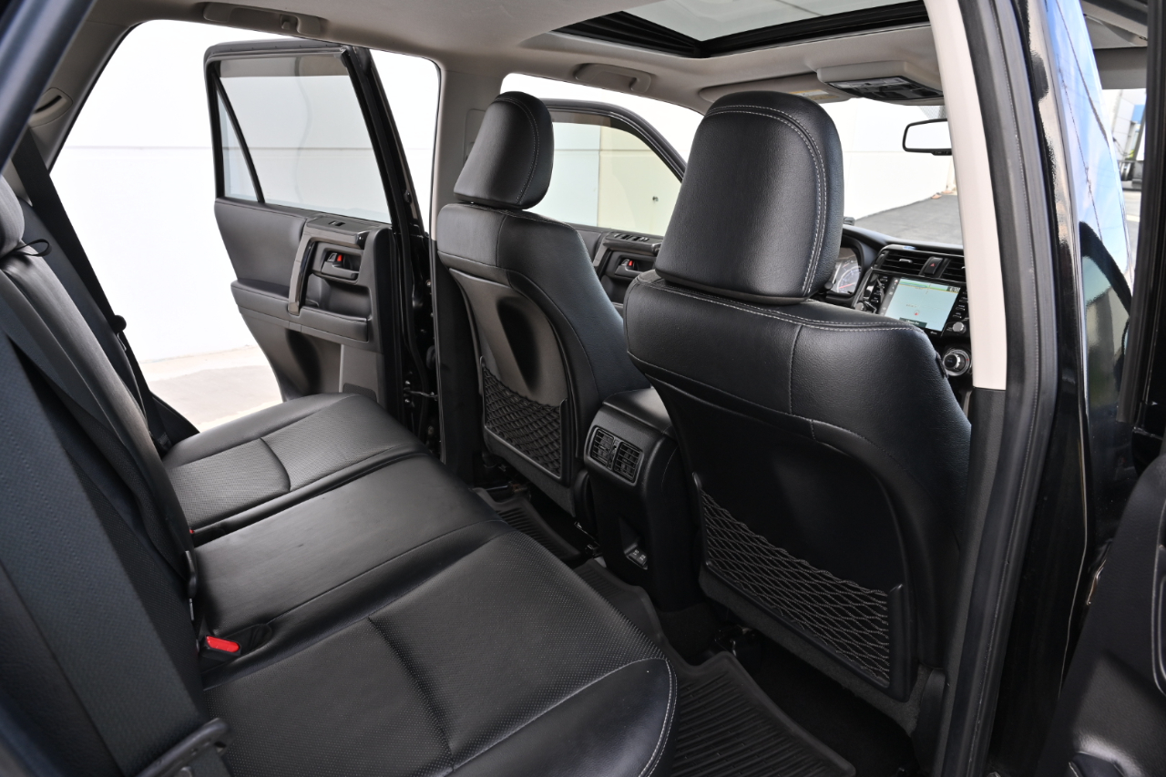 Toyota 4Runner Nightshade 4WD 2020