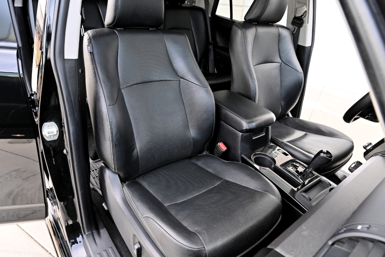 Toyota 4Runner Nightshade 4WD 2020