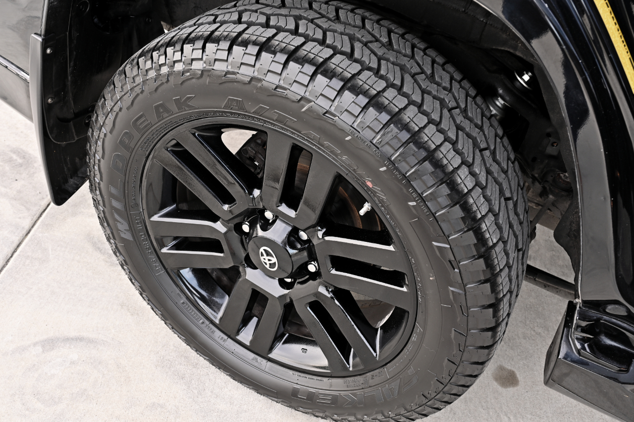 Toyota 4Runner Nightshade 4WD 2020