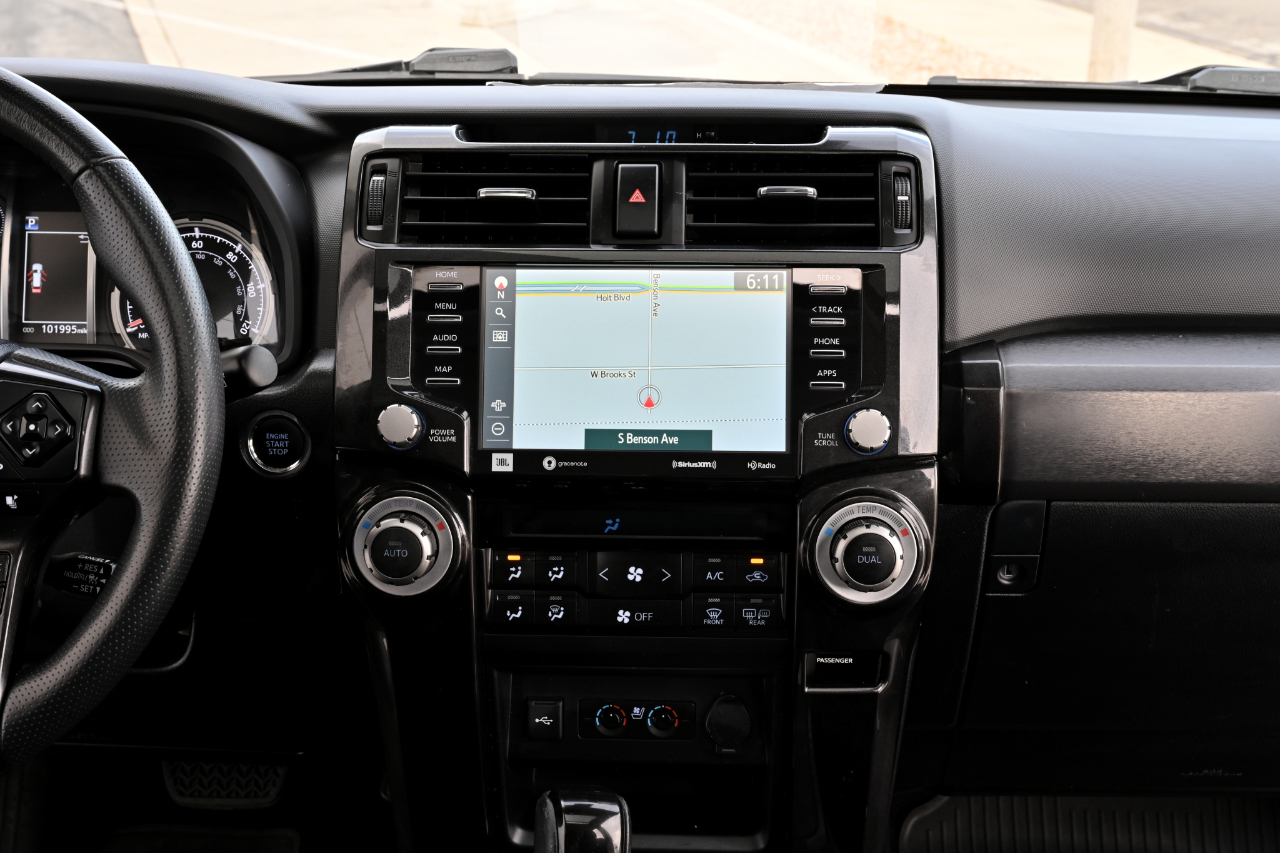 Toyota 4Runner Nightshade 4WD 2020