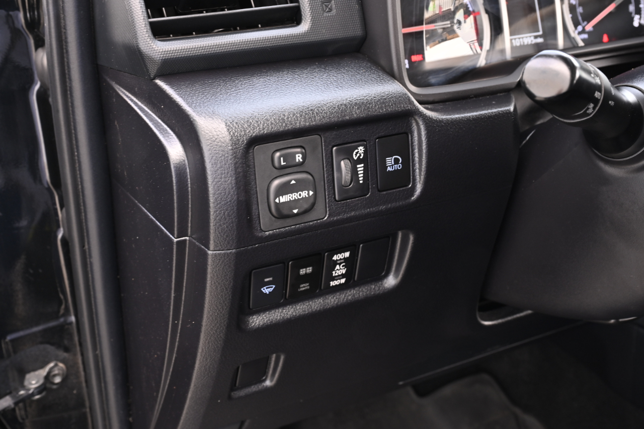 Toyota 4Runner Nightshade 4WD 2020