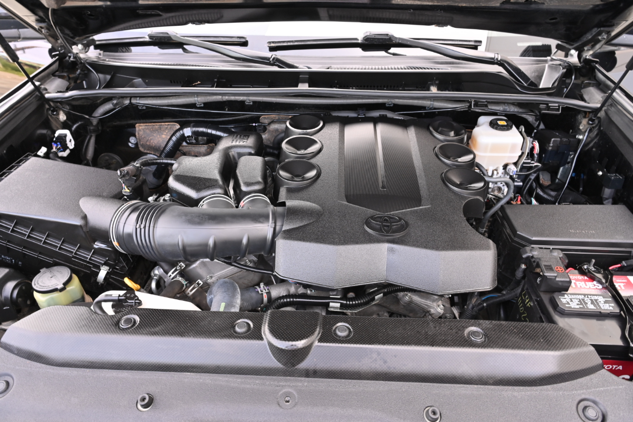 Toyota 4Runner Nightshade 4WD 2020